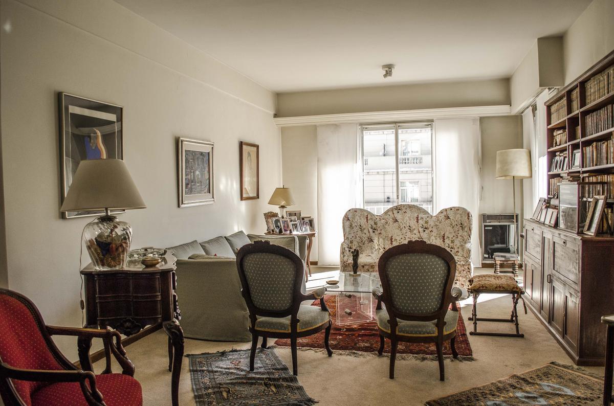 Foto de VENTA Recoleta Av Callao y Av Quintana 9 Piso Duplex Balcón terraza, imagen 4