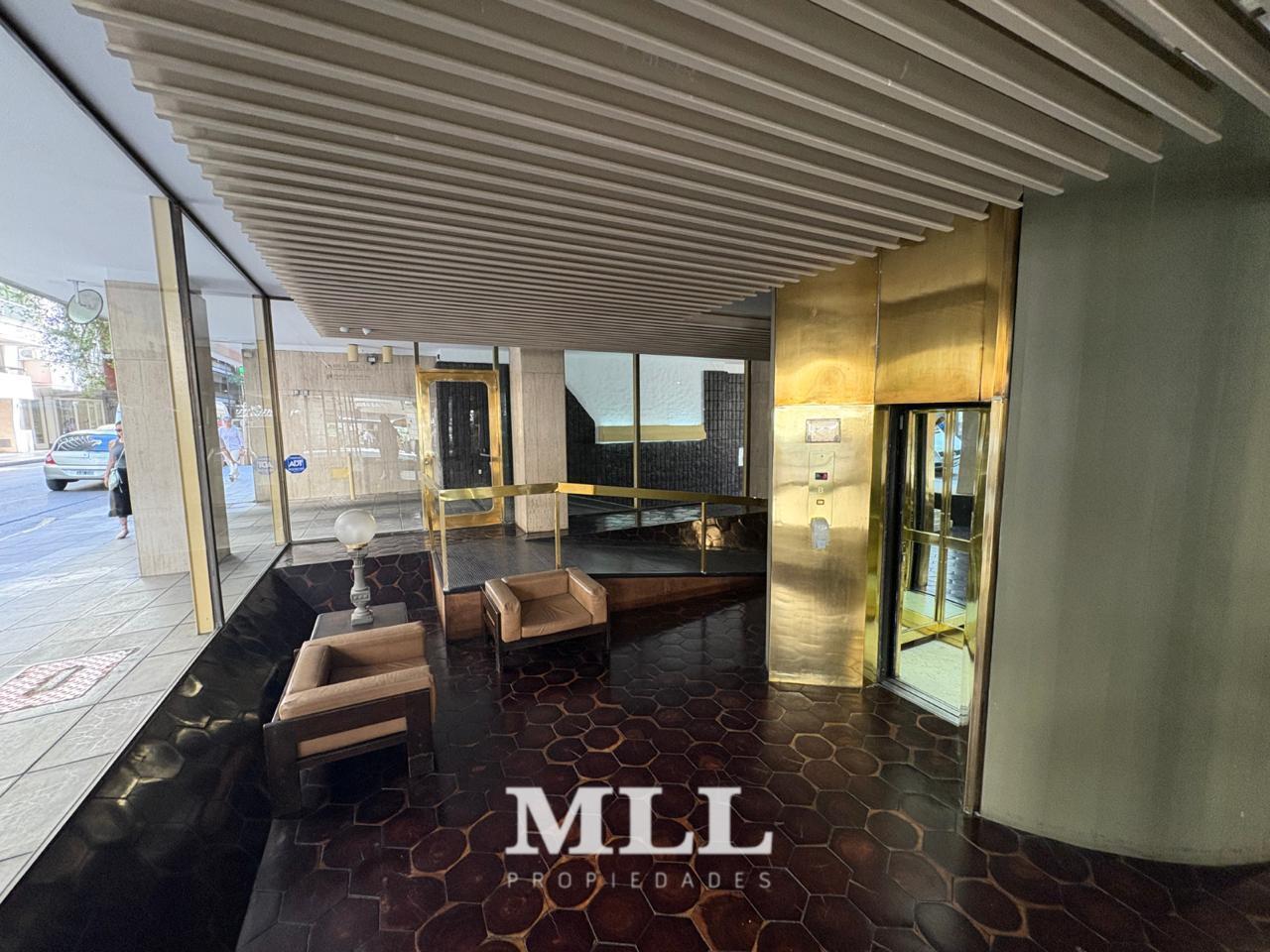 Foto de VENTA Rodriguez Peña y Guido Torre Brunetta 201 m2 Cochera y Vigilancia, imagen 4