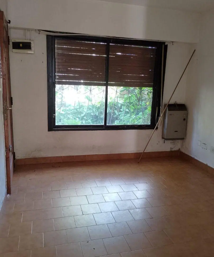 PH de 2 amb, con entrada de auto y patio 1