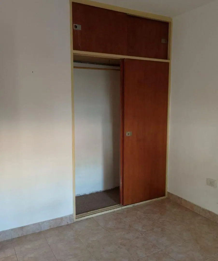 PH de 2 amb, con entrada de auto y patio 2
