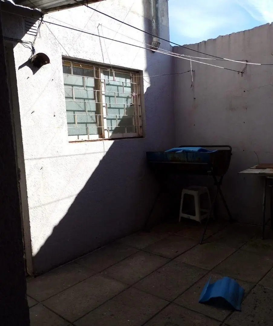 PH de 2 amb, con entrada de auto y patio 8