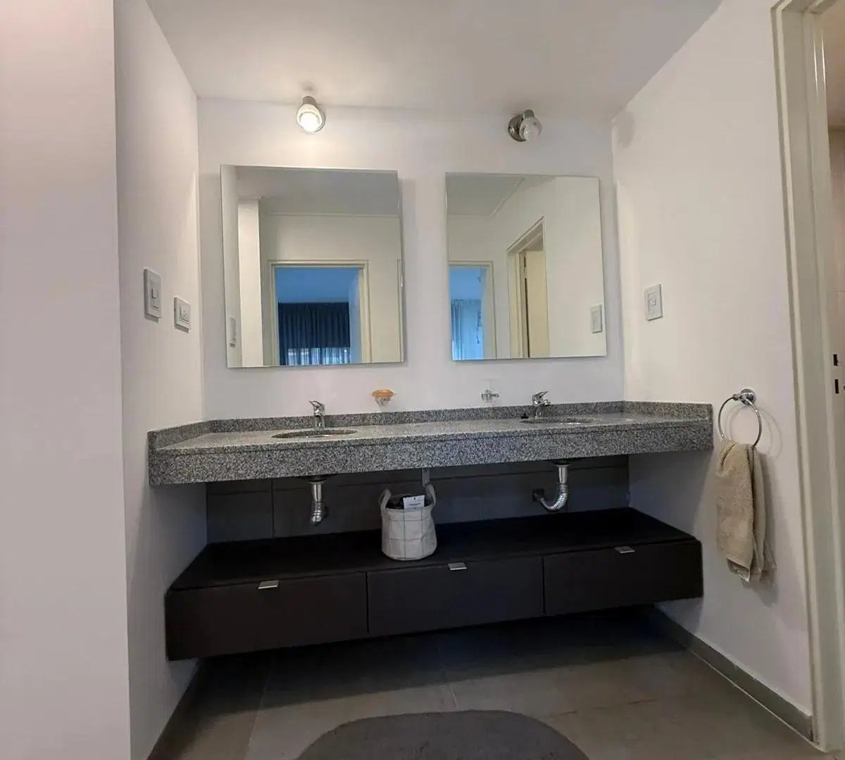 Venta departamento dos dormitorios frente barrio general paz 1