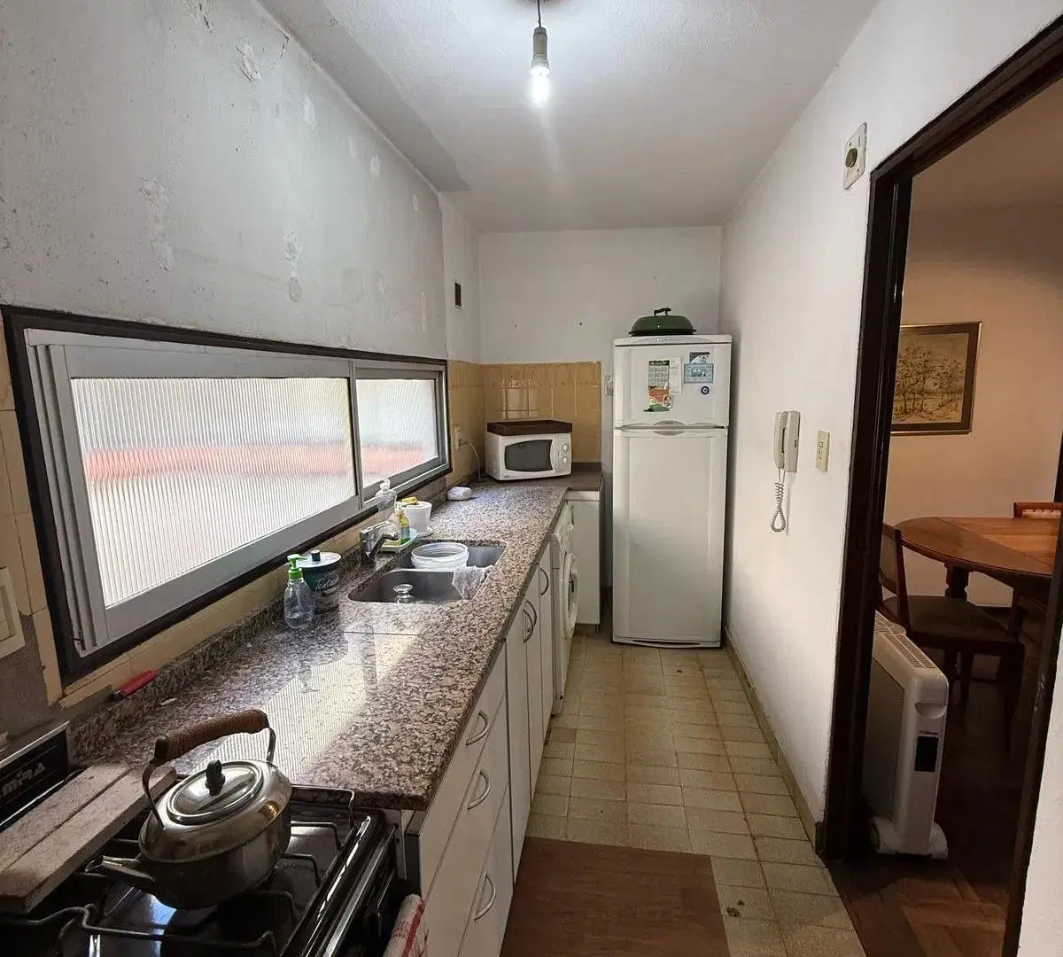 Venta departamento dos dormitorios complejo cerrado barrio alberdi 1