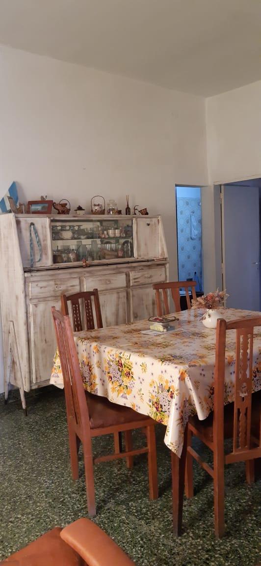 Foto de CASA CON DOS LOCALES COMERCIALES/ PERMUTA/ VENTA DIRECTA., imagen 4