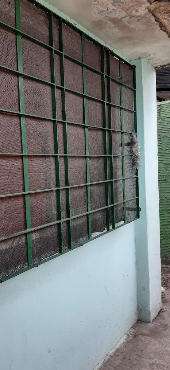 CASA SOBRE LOTE DE 8,66 X 22 / VENTA DIRECTA
