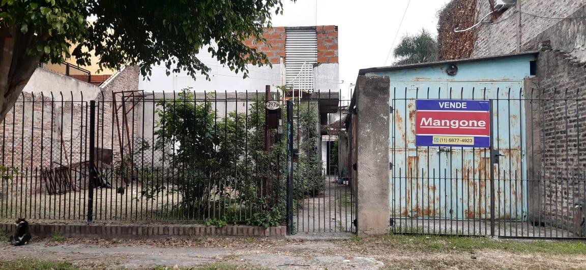 2 CASAS SOBRE LOTE DE 10 X 27 MTS.