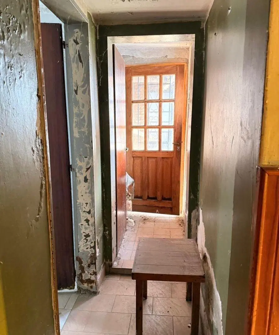 CASA 3 AMBIENTES A REFACCIONAR CON JARDIN Y FONDO 5
