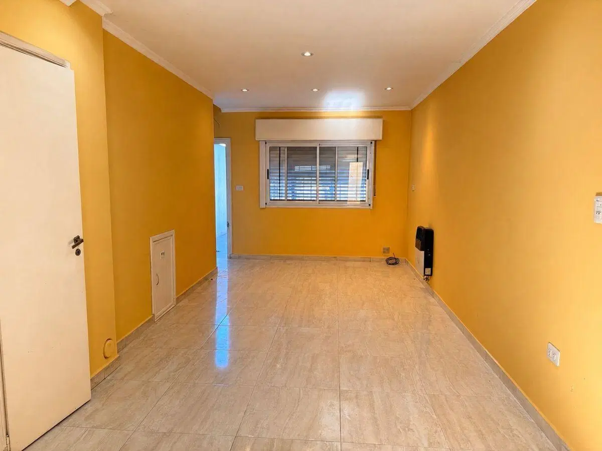 DUPLEX 3 AMBIENTES CON COCHERA Y PATIO 2