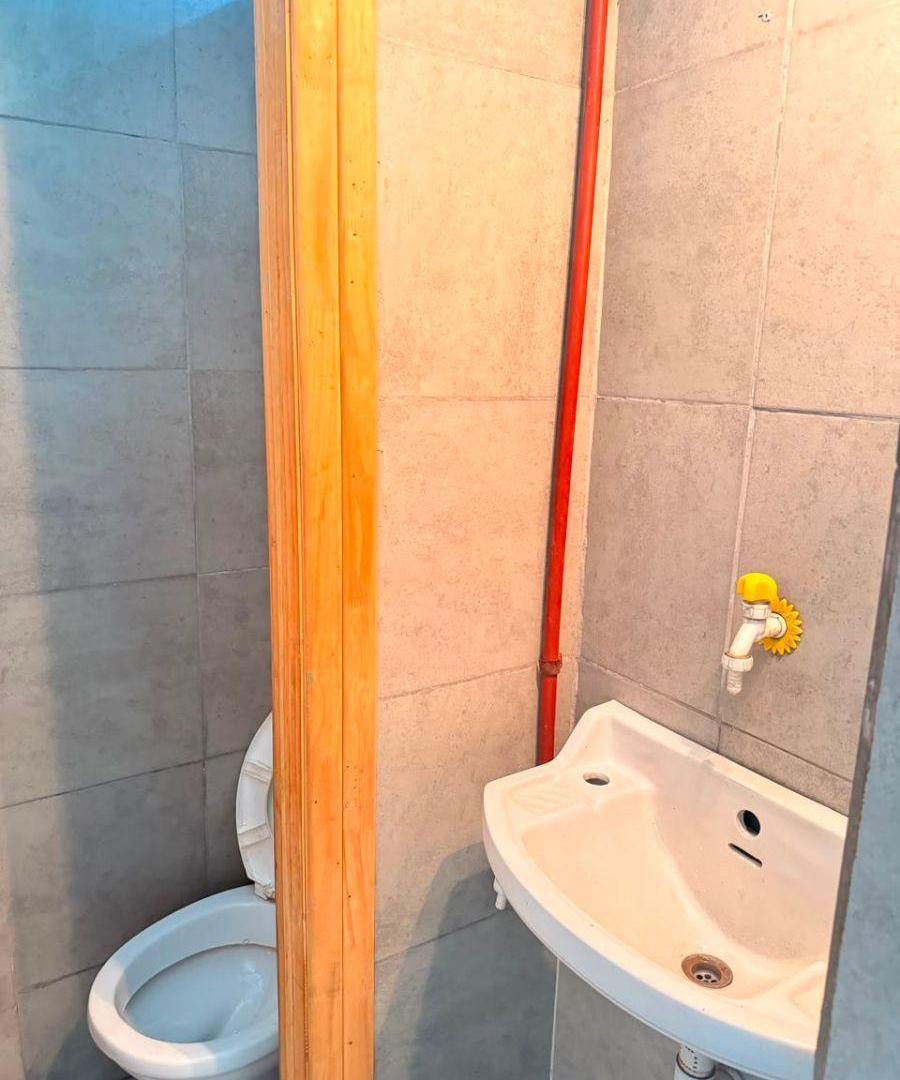 Foto de LOCAL COMERCIAL DE 3x4mts CON BAÑO, imagen 5