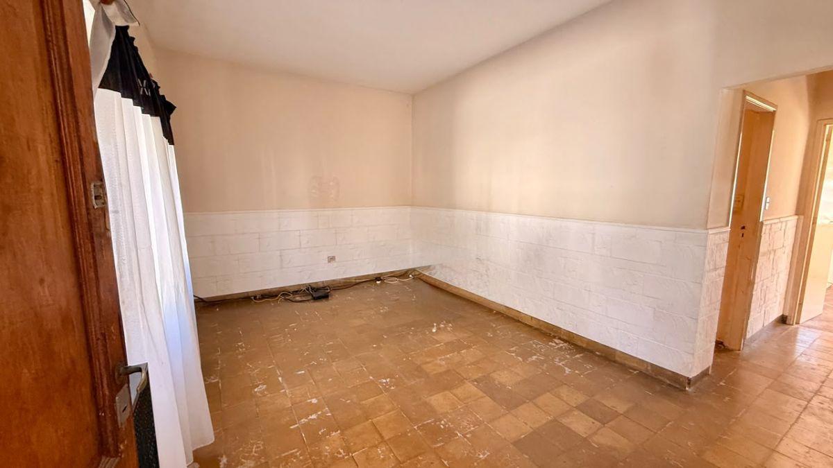 Foto de CASA 3 AMBIENTES CON COCHERA Y FONDO, imagen 2