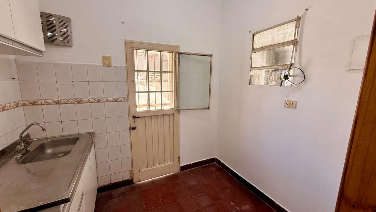 Foto de CASA 3 AMBIENTES CON COCHERA Y FONDO, imagen 5