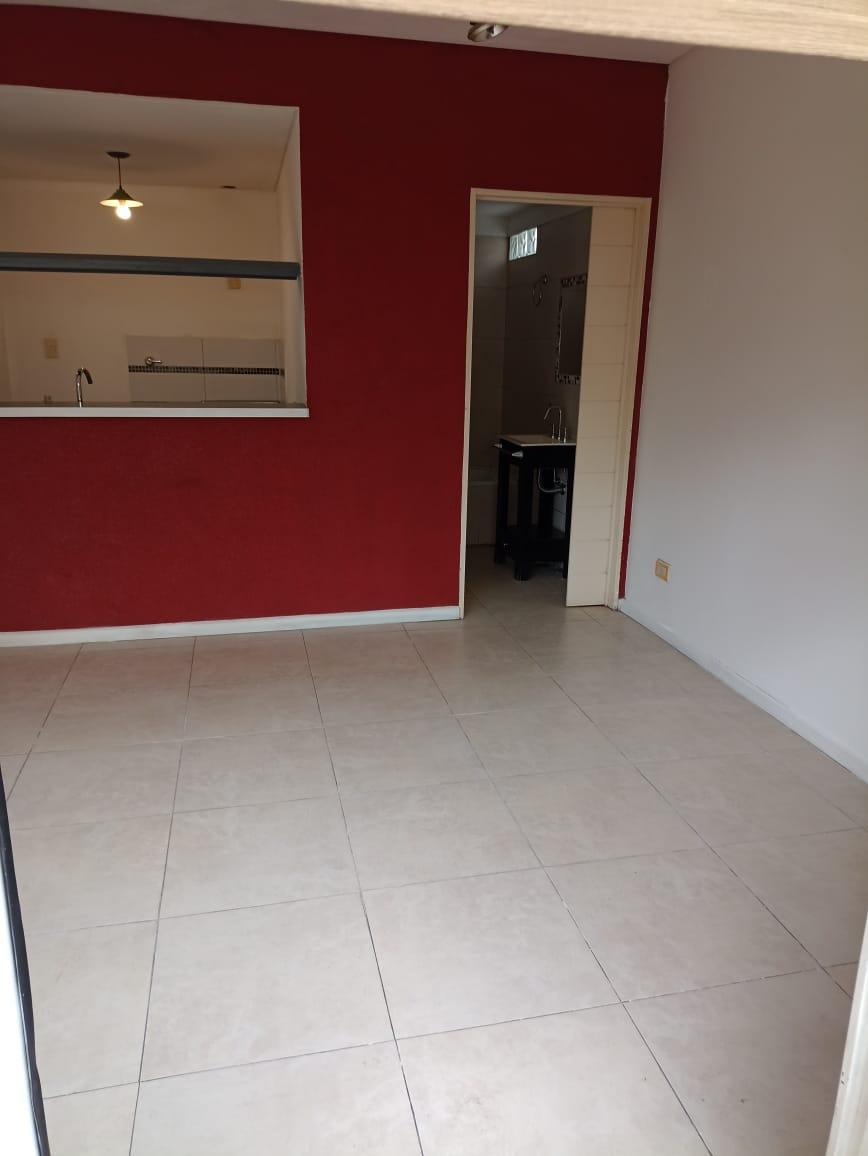 Departamento, Monoambiente, P. Chacabuco, P. Junta 1577; 4° C 1