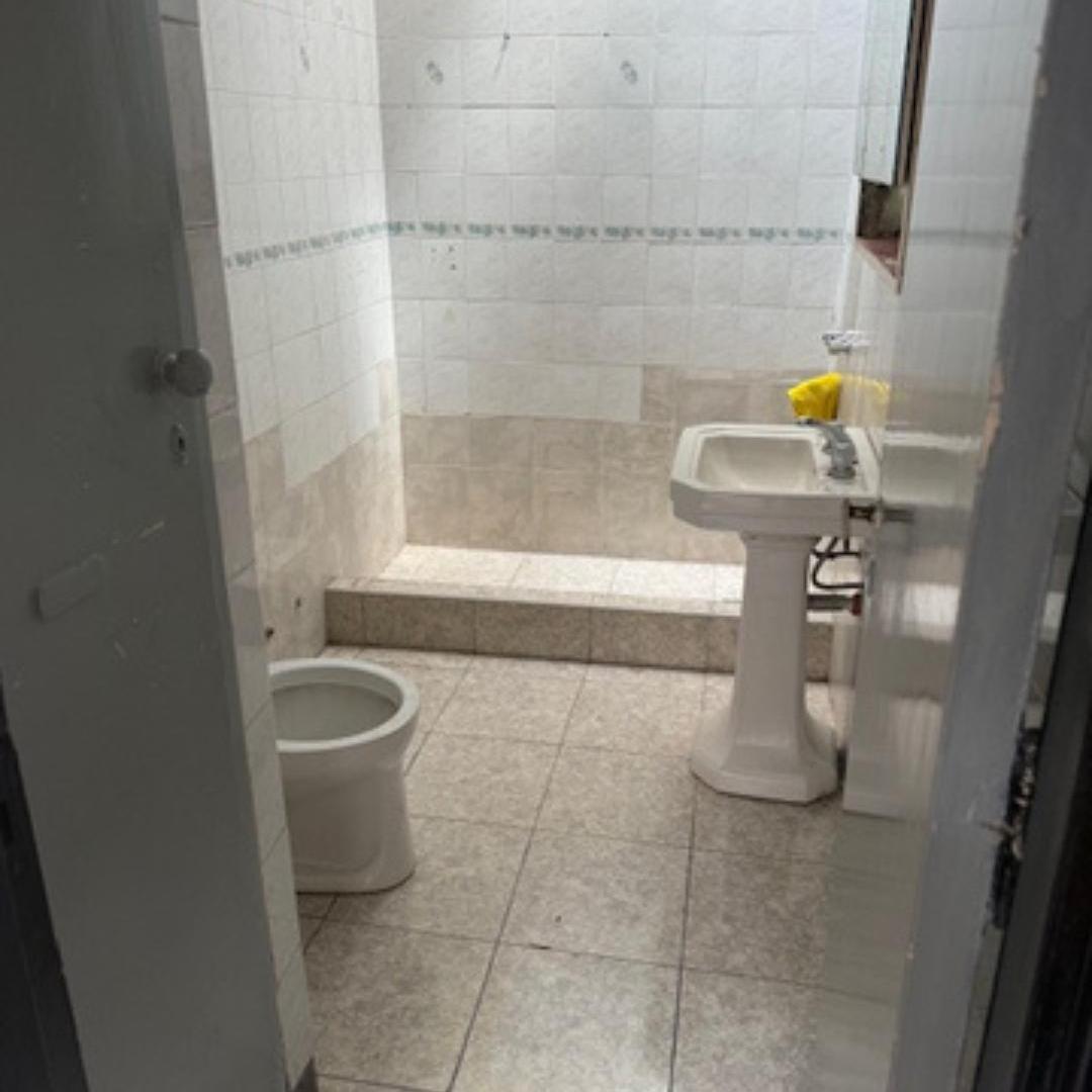 Foto de Galpón, Almagro, Av. H. Yrigoyen 382, 260 M2 Totales, imagen 3