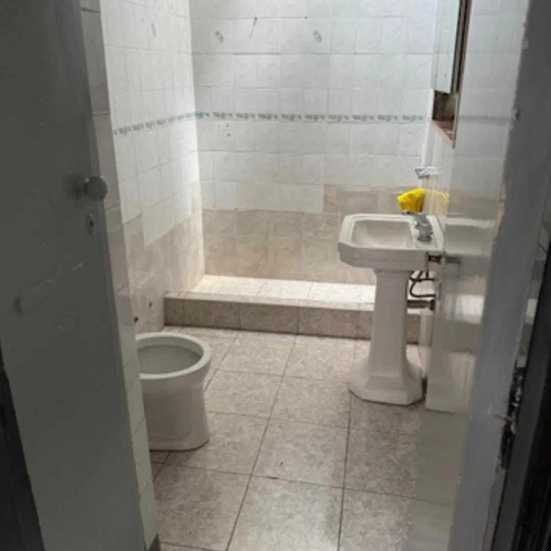 Galpón, Almagro, Av. H. Yrigoyen 382, 260 M2 Totales 3