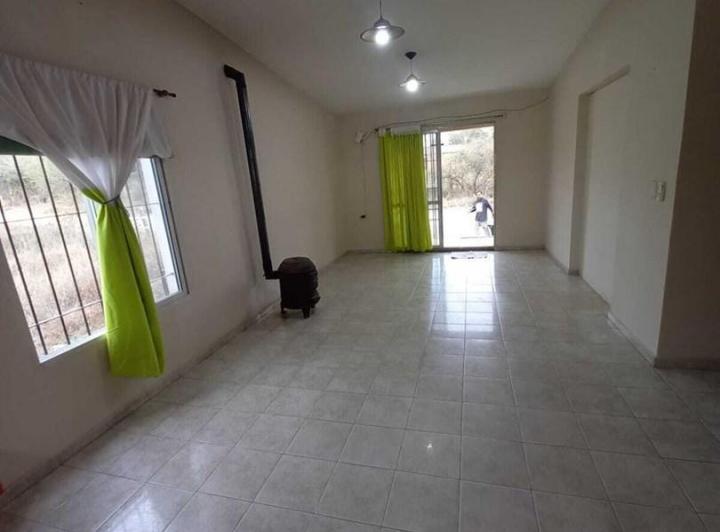 Casa  en Venta en Villa Parque Siquiman, Punilla, Córdoba 3