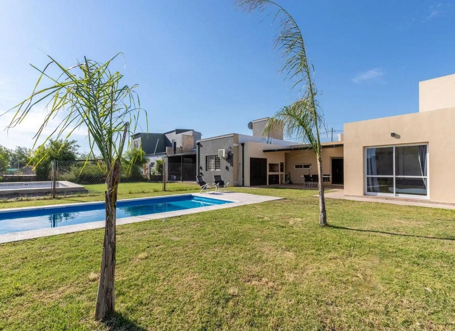 Casa Chalet  en Venta en Roldán, San Lorenzo, Santa Fe