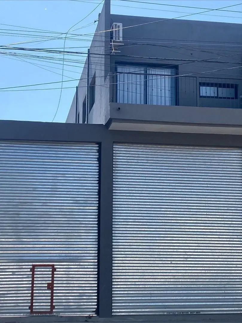 Alquiler galpon, Depósito  ,local comercial, tiene  dos naves  IMPECABLE en Del Viso, Pilar, G.B.A. 2
