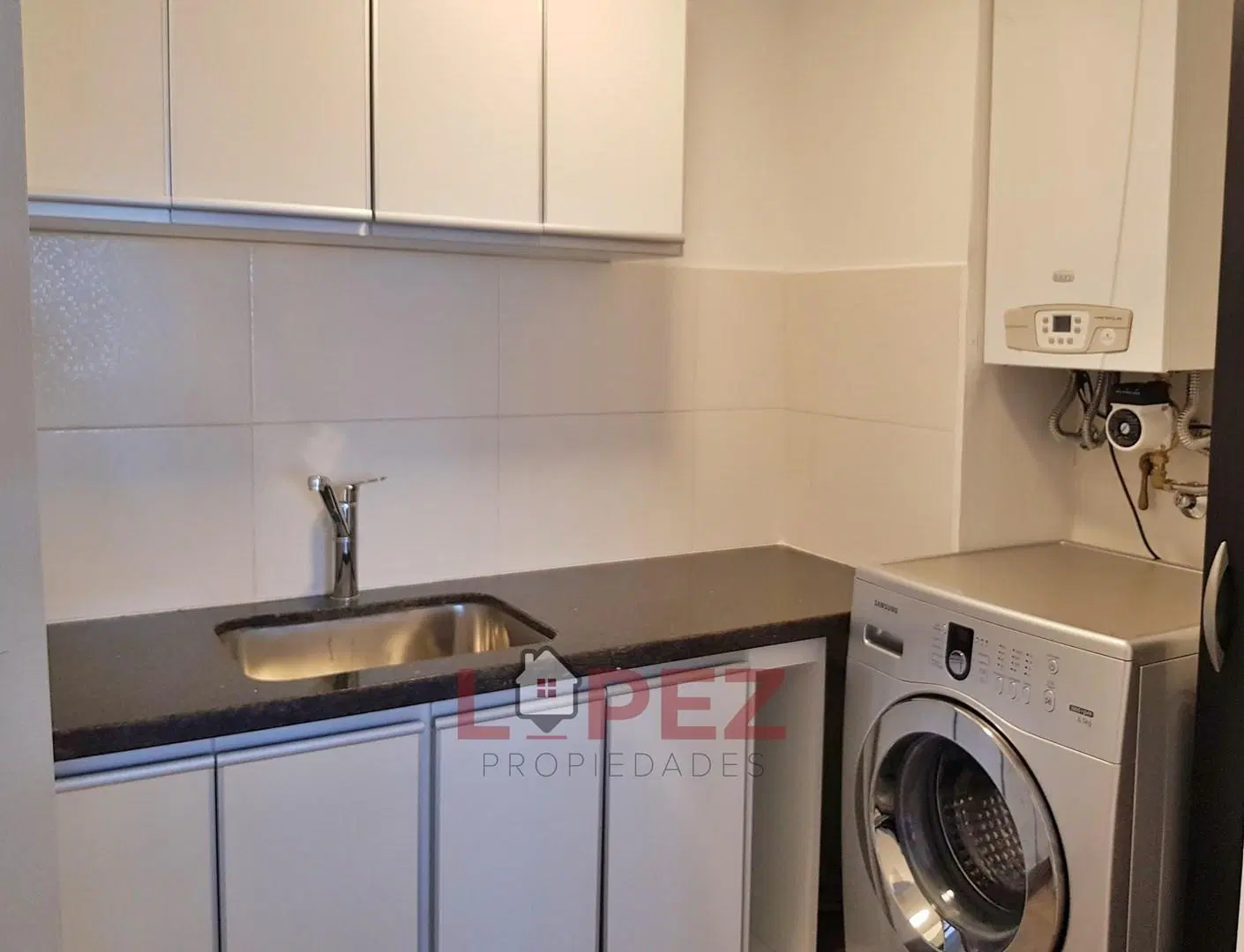 Departamento  en Venta en Macrocentro, Bahia Blanca, Resto de la Provincia 2