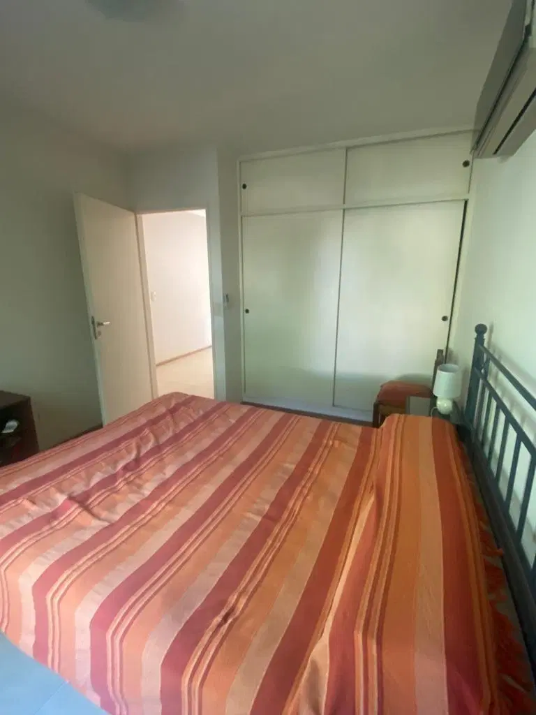 Casa  en Alquiler 3 dormitorios en 1 planta, muy buen estado. Los Jazmines, Pilar del Este, Pilar 5