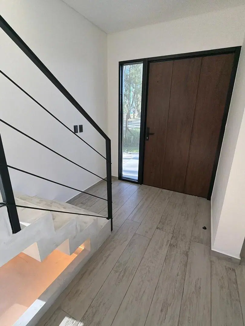 Casa  en Venta 3 dormitorios 4 baños 1 año de antiguedad IMPECABLE  en Santa Sofía, Pilar del Este, 2