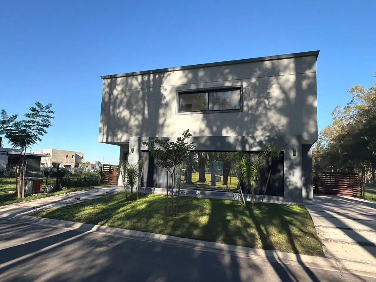Casa  en Venta 3 dormitorios 4 baños 1 año de antiguedad IMPECABLE  en Santa Sofía, Pilar del Este, 8