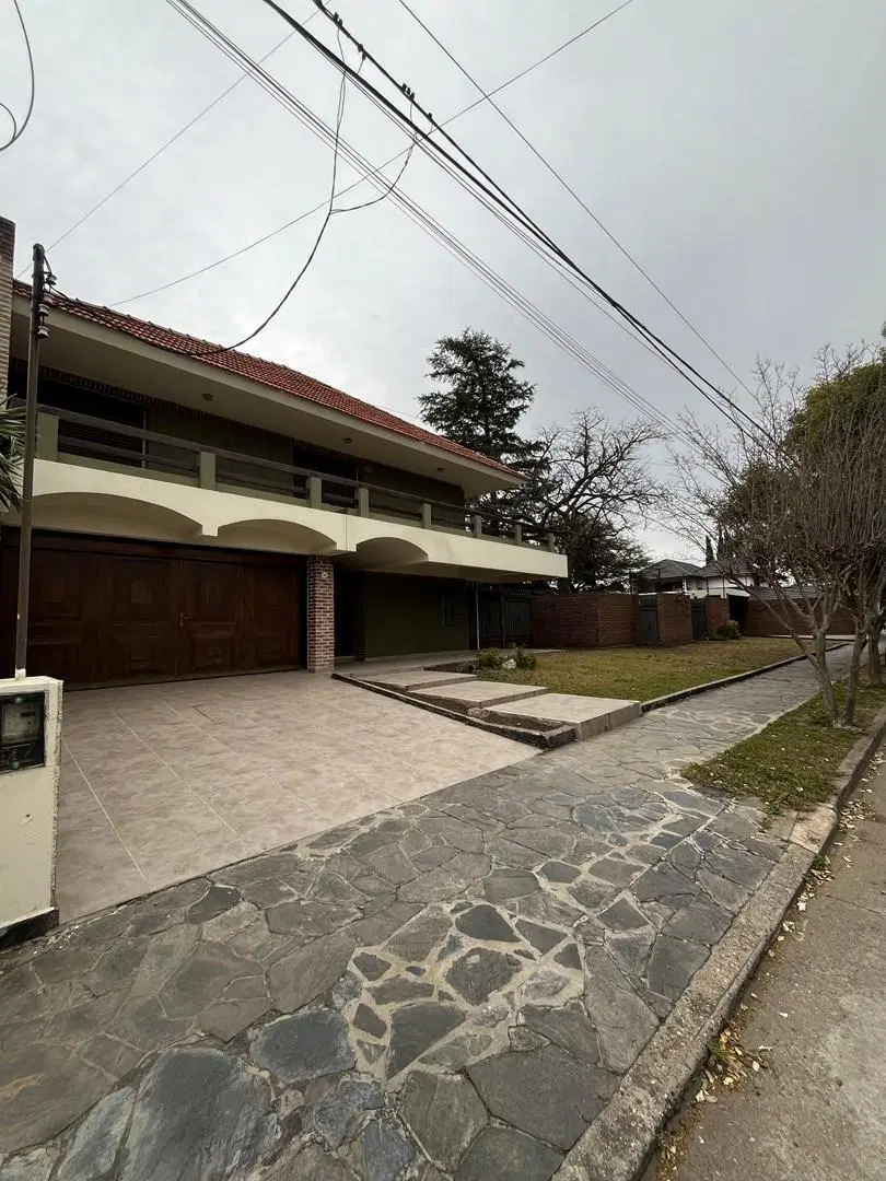 Casa Chalet  en Venta en Cerro de las Rosas, Córdoba 5