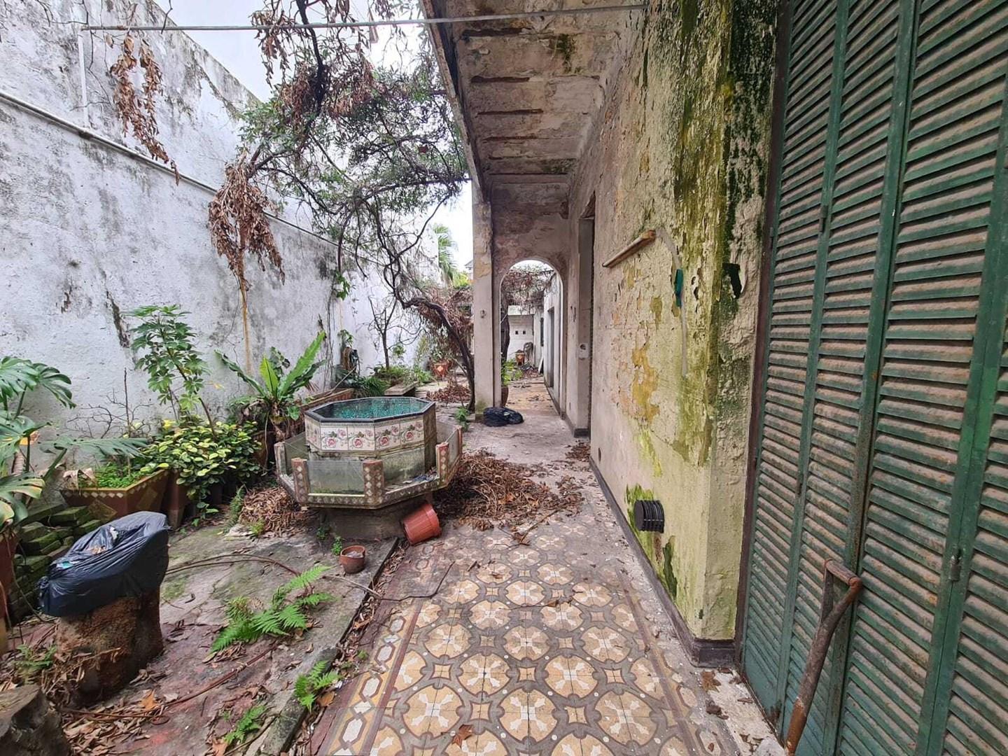 Foto de OPORTUNIDAD!!! IDEAL INVERSOR, A REFACCIONAR O DESARROLLO INMOBILIARIO.!!!, imagen 2