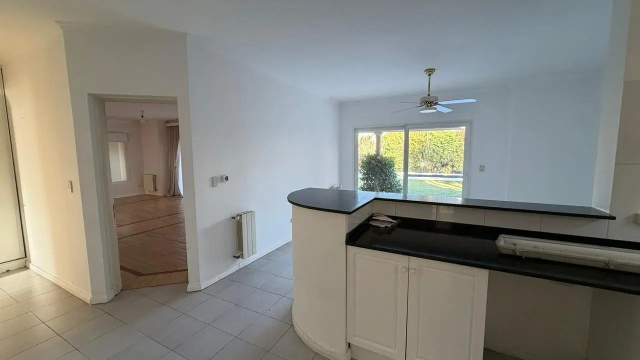 Casa  en Venta en Los Jazmines, Pilar del Este, Pilar 3