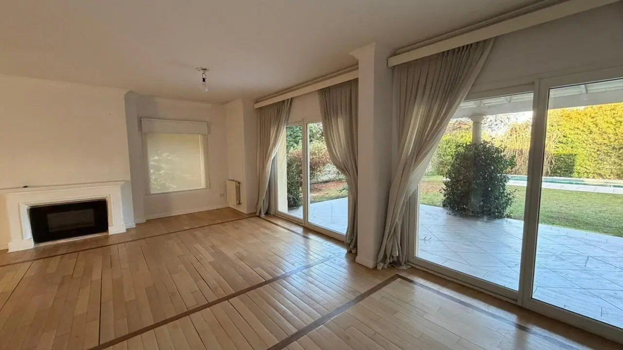Casa  en Venta en Los Jazmines, Pilar del Este, Pilar 2