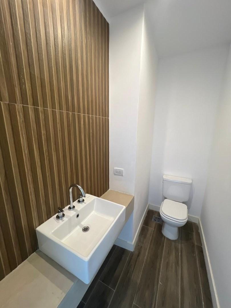 Foto de Casa en Venta 1 planta 3 dormitorios mas escritorio , Santa Sofía, imagen 1