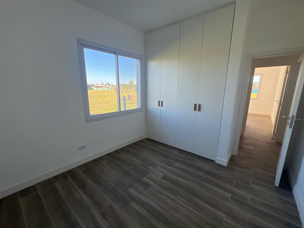 Foto de Casa en Venta 1 planta 3 dormitorios mas escritorio , Santa Sofía, imagen 4