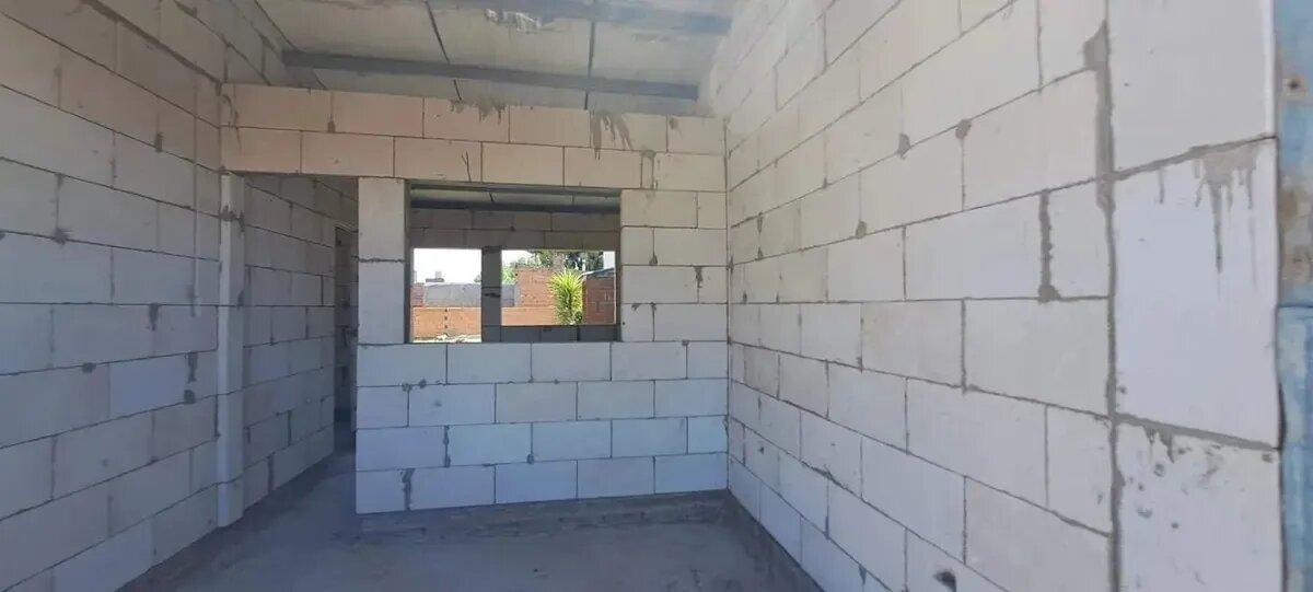Foto de Lote En Venta En Bahía Blanca, Con Construcción Casa 1 Dorm, imagen 2