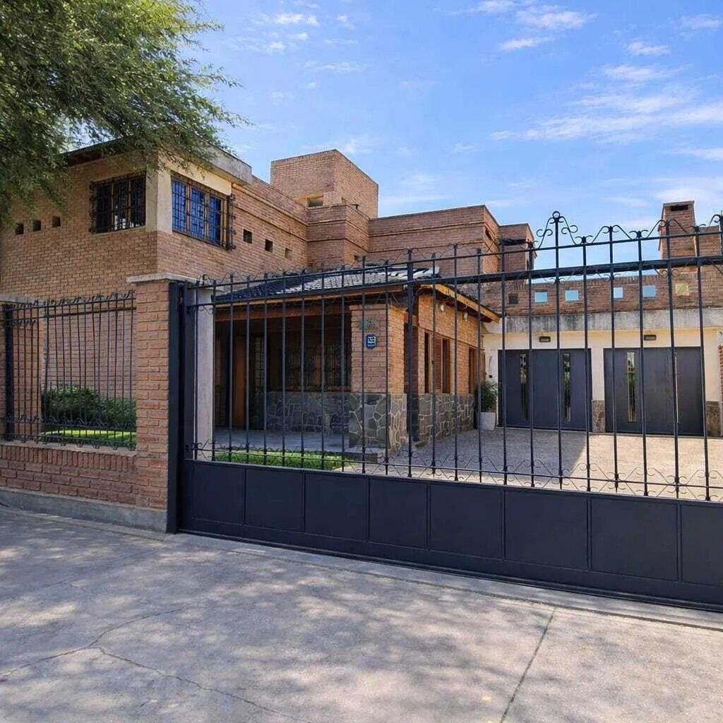 Foto de Casa Chalet En Venta En Córdoba, Córdoba, Argentina, imagen 3