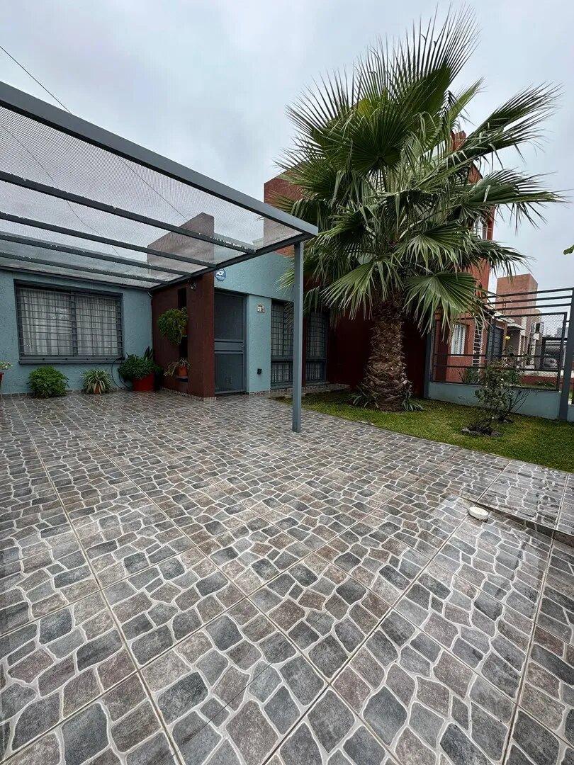 Foto de Casa Chalet En Venta En Universitario De Horizonte, Córdoba, imagen 2