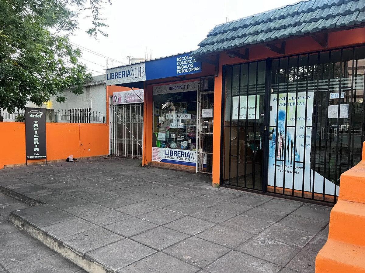 Foto de Venta Locales Comerciales Mas Cochera Villa Cabrera, imagen 4