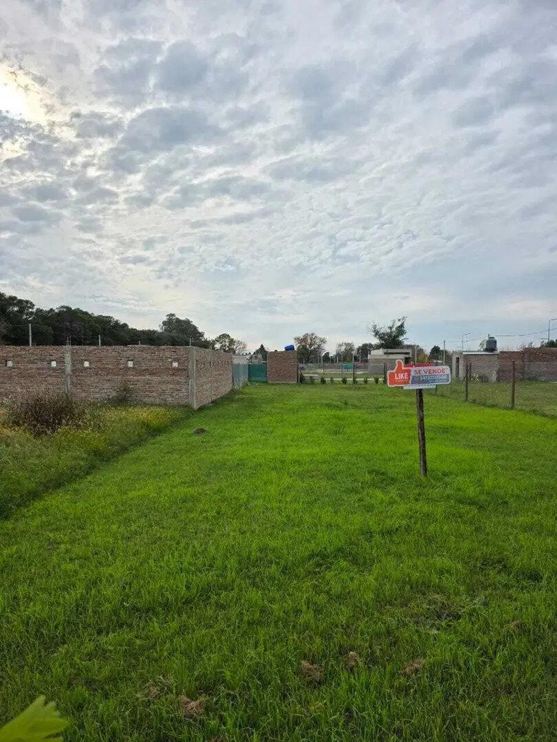 Foto de Terreno Lote En Venta En Alvarez, Rosario, imagen 4