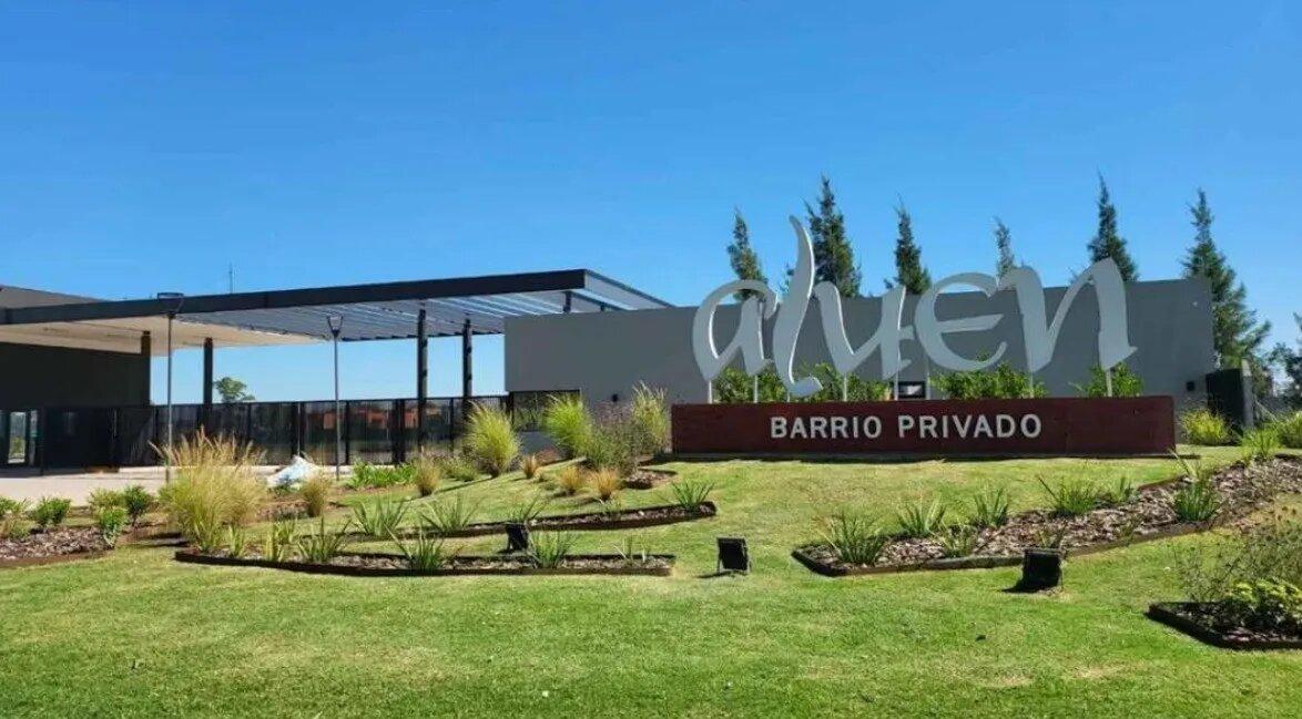Foto de Terreno Lote En Venta En Aluen, Ezeiza, G.b.a. Zona Sur, imagen 1