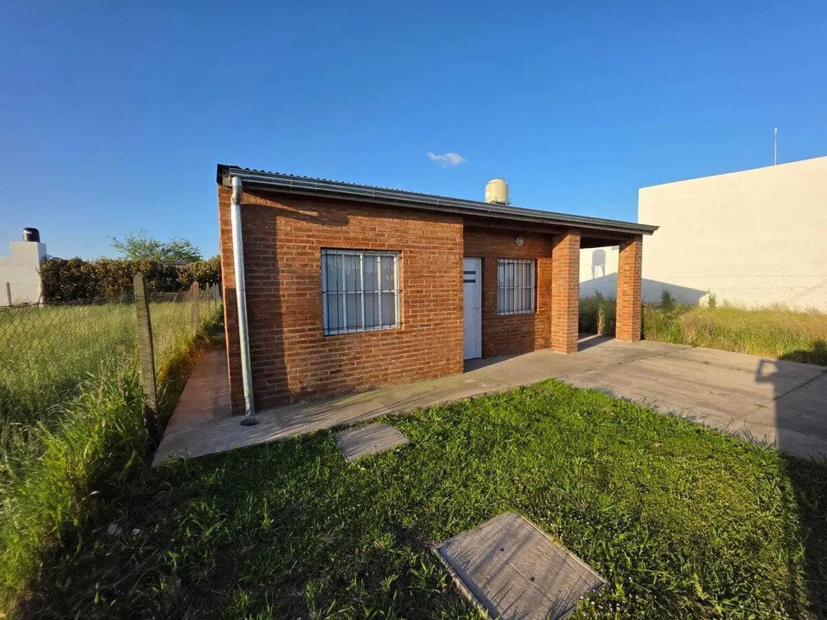 Foto de Casa En Venta En Piñero, Rosario, Santa Fe, imagen 4