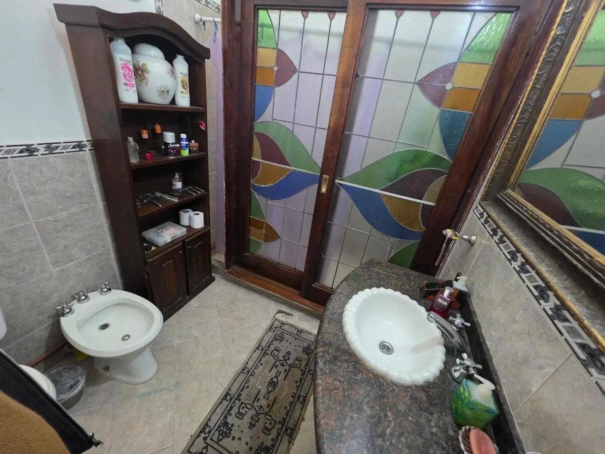 Foto de Casa Chalet Con Personalidad En Venta En Rosario, Santa Fe, Argentina, imagen 4