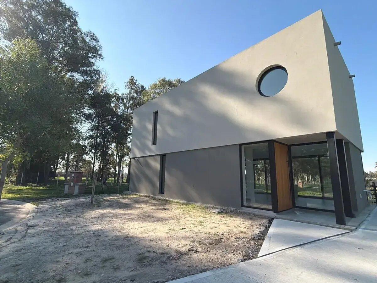 Foto de Casa En Venta , Moderna , 3 Dormitorios 3 Baños Santa Sofía, Pilar Del, imagen 3