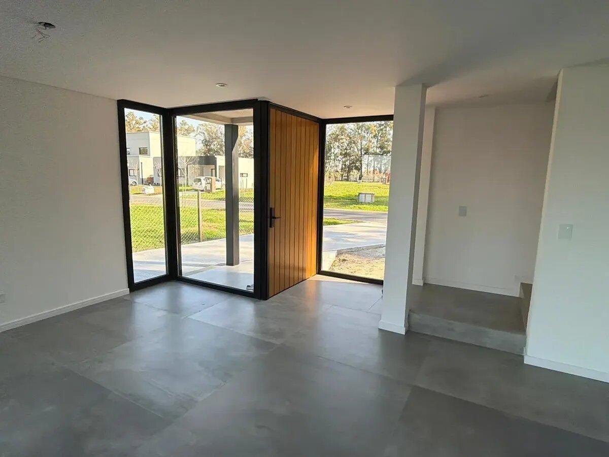 Foto de Casa En Venta , Moderna , 3 Dormitorios 3 Baños Santa Sofía, Pilar Del, imagen 4