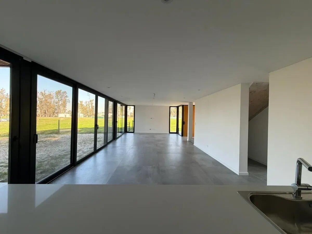 Foto de Casa En Venta , Moderna , 3 Dormitorios 3 Baños Santa Sofía, Pilar Del, imagen 5