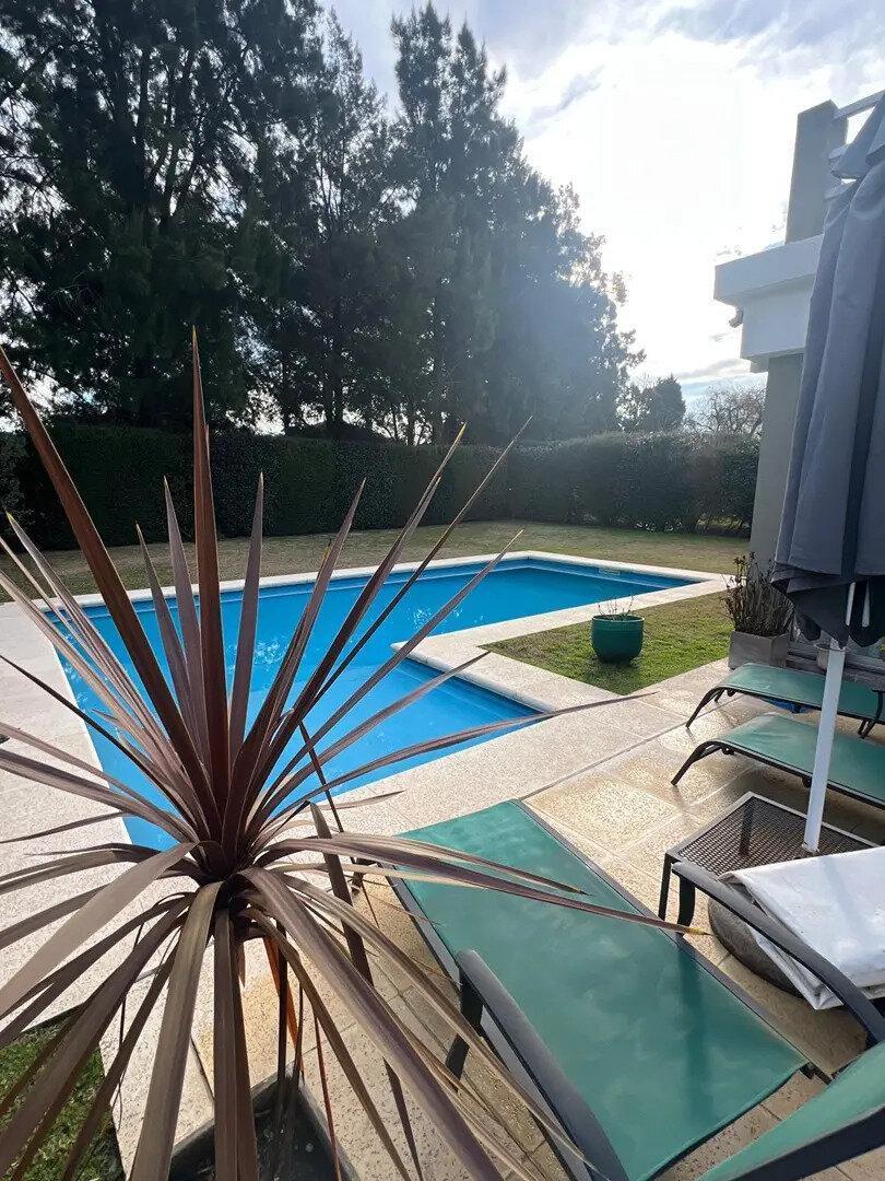 Foto de Casa En Venta 4 Dormitorios, Impecable, Moderna Con Pileta En Los, imagen 5