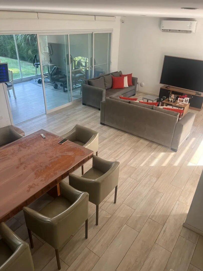 Foto de Casa En Venta 4 Dormitorios,, Moderna Impecable En Santa Guadalupe, imagen 1