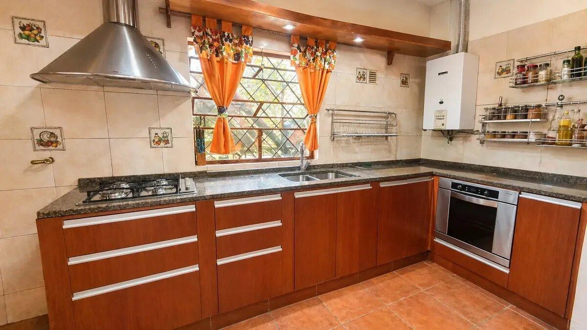 Foto de Casa Chalet En Venta En Alto Alberdi, Córdoba, imagen 4