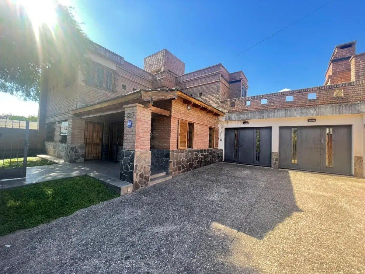 Foto de Casa Chalet En Venta En Córdoba, Córdoba, Argentina, imagen 1