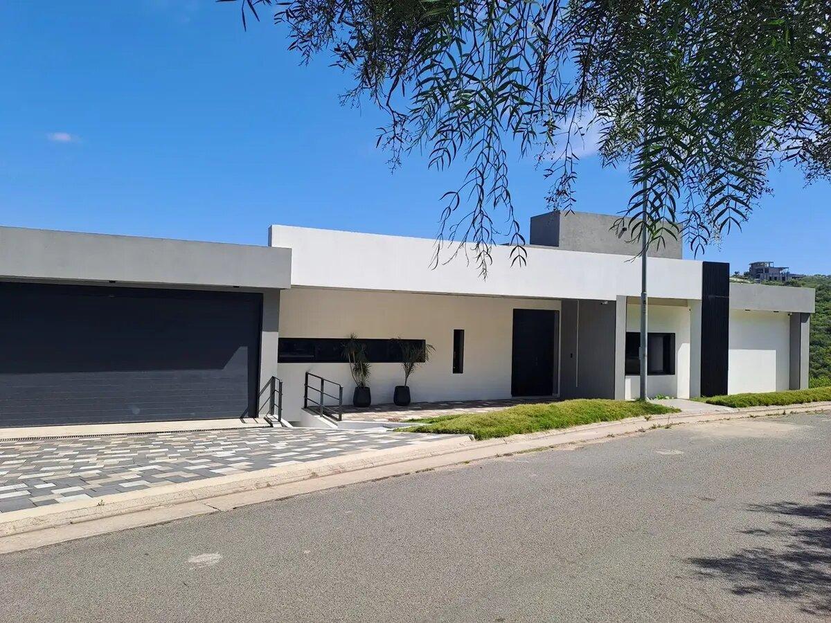 Foto de Casa Chalet En Venta En Córdoba, Córdoba, Argentina, imagen 5