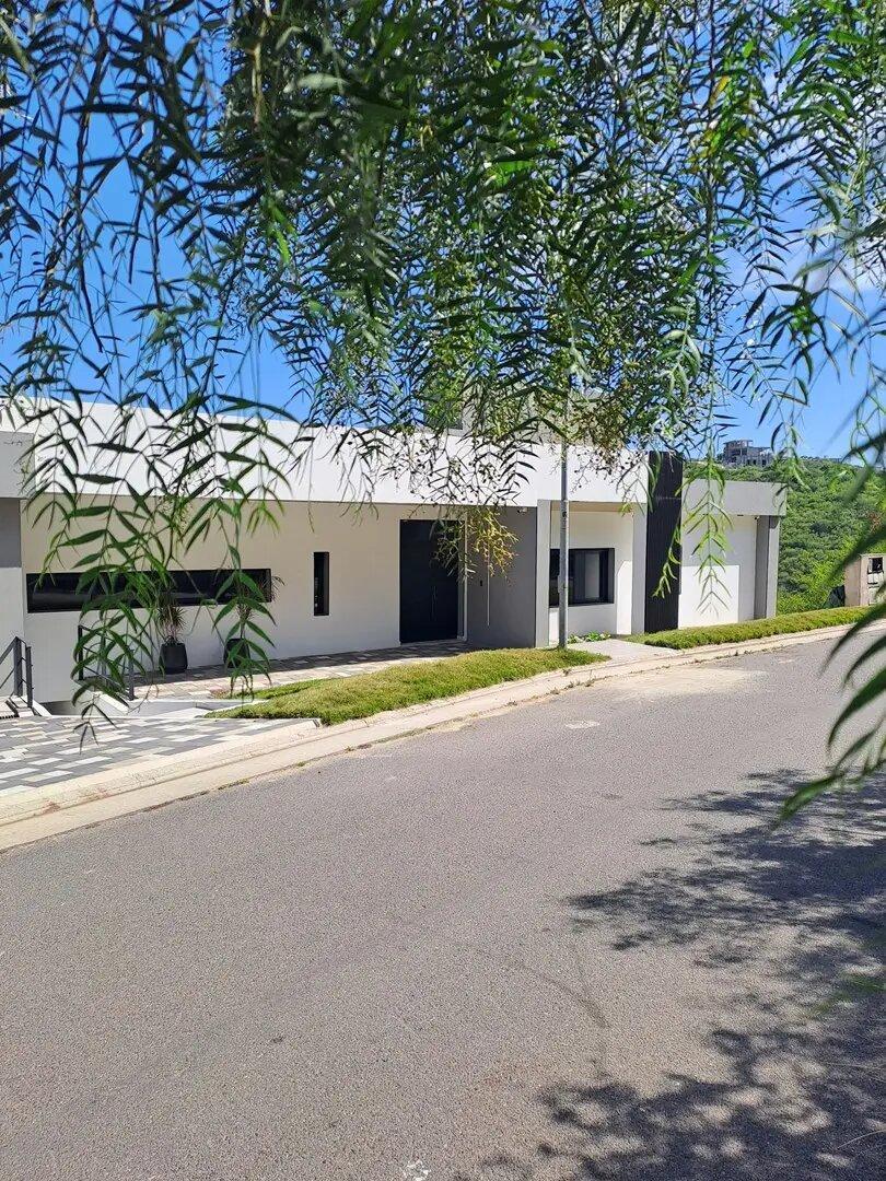Foto de Casa Chalet En Venta En Córdoba, Córdoba, Argentina, imagen 1