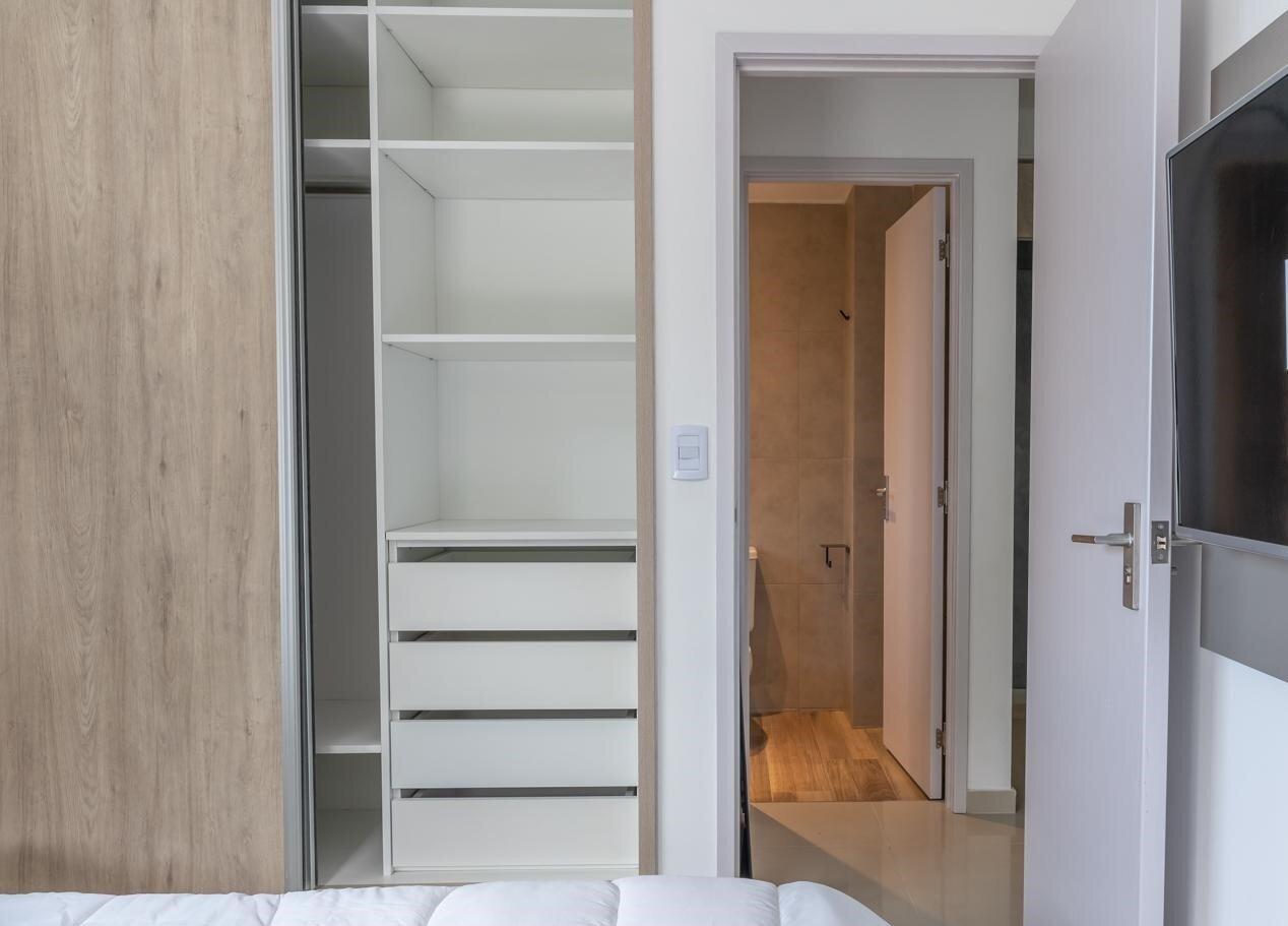 Foto de Departamento de 1 dormitorio en venta Barrio Refinería, imagen 3