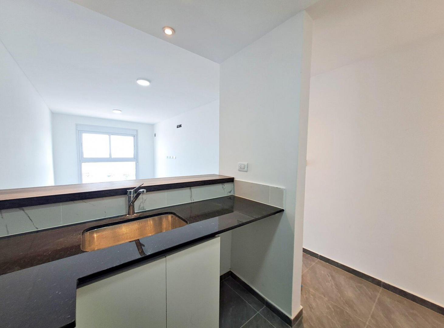 Foto de Departamento en alquiler Alem 2351, imagen 3